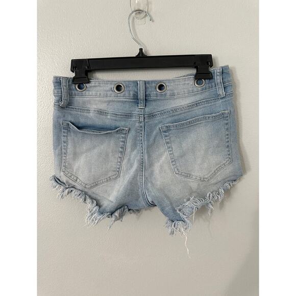 Altar'D State Mid-Rise Cut Off Shorts 27 - Picture 2 of 3